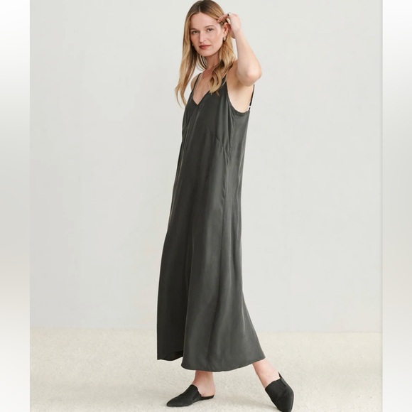 NWT Jenni Kayne Rio Slip Dress in Charcoal (Size M) - Picture 2 of 8